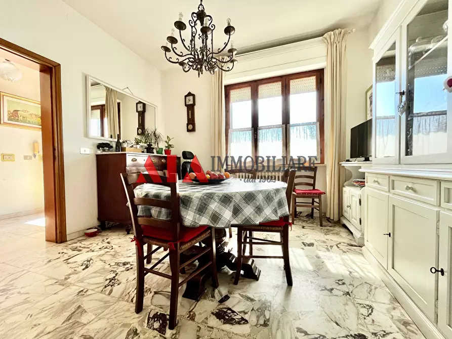 Immagine 12 di Villa in vendita  in Via del Popolo a Pontedera