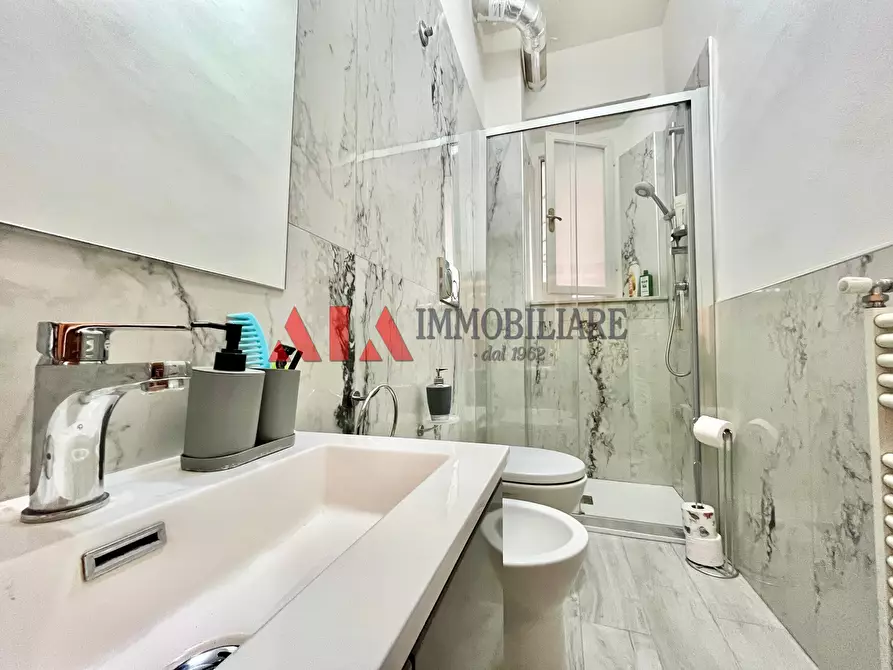 Immagine 21 di Pentalocale in vendita  in Via Indipendenza a Livorno