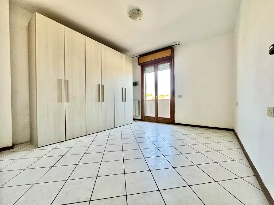 Immagine 14 di Quadrilocale in vendita  in Via Giuseppe Garibaldi 104A a Calcinaia