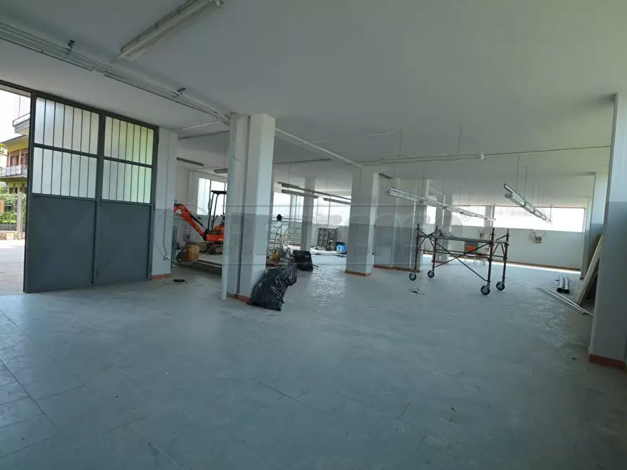 Immagine 6 di Porzione di casa in affitto  a Azzano San Paolo