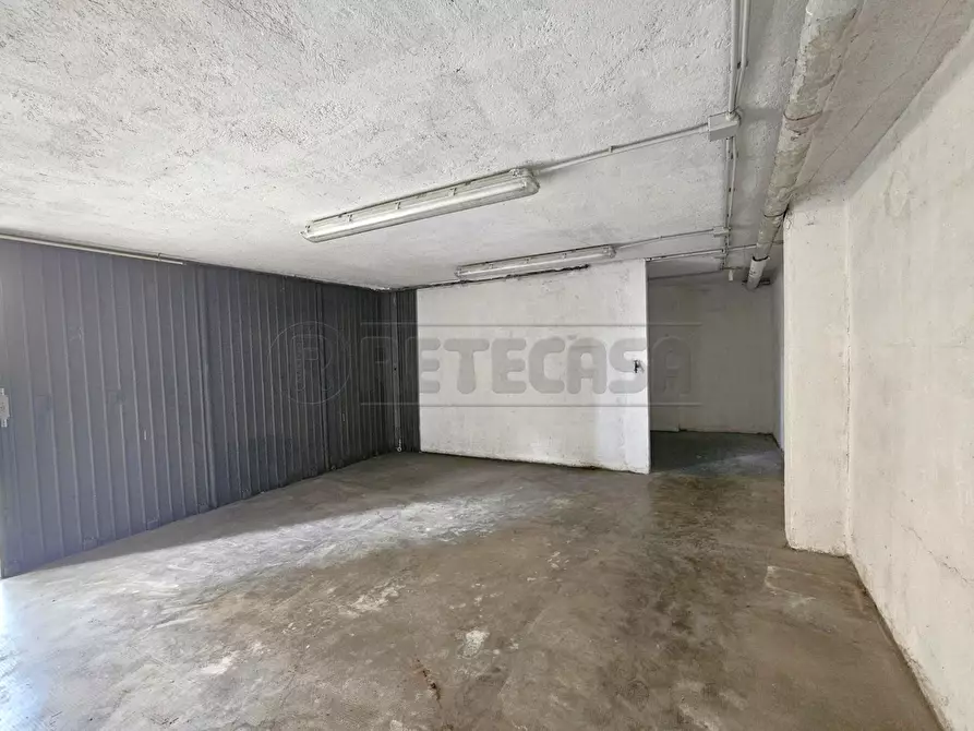 Immagine 9 di Locale commerciale in affitto  in Via Vincenzo Gonzati 2 a Vicenza