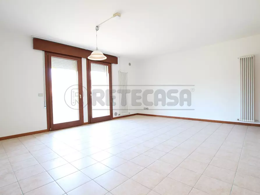 Immagine 3 di Bilocale in vendita  in Via Giovanni Falcone a Barbarano Mossano