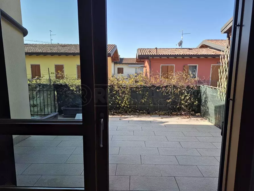 Immagine 6 di Trilocale in affitto  a Cavernago