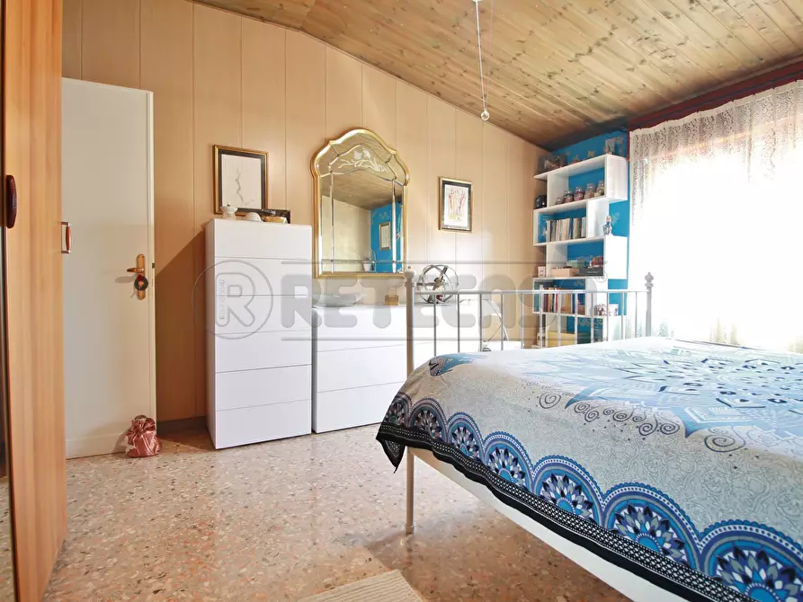 Immagine 27 di Casa semindipendente in vendita  in Via XXIV Maggio 43 a Montebello Vicentino
