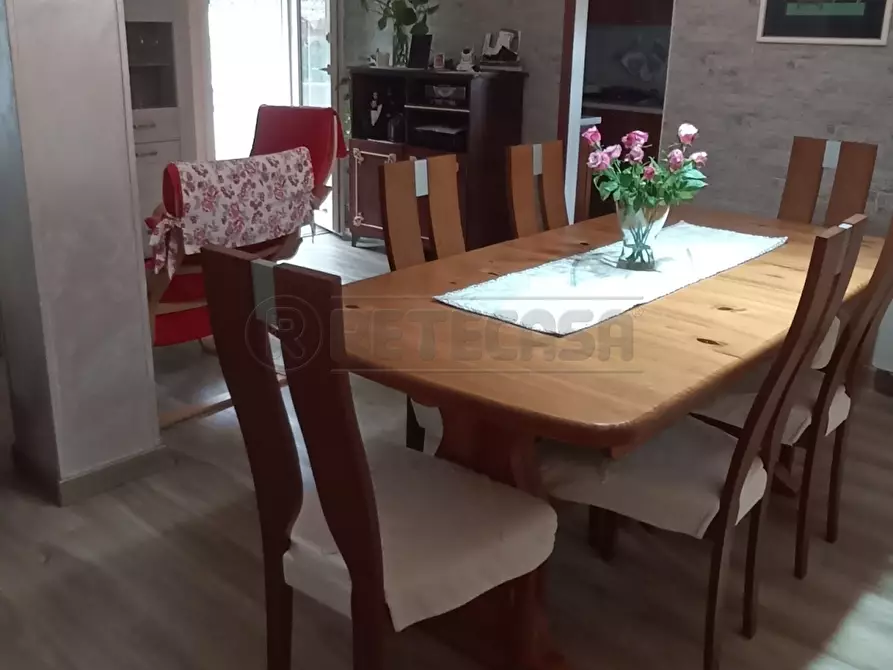 Immagine 1 di Pentalocale in vendita  in via stazzone 41 a Caltanissetta