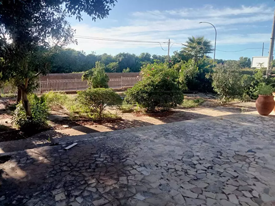 Immagine 14 di Villa in vendita  a Castelvetrano