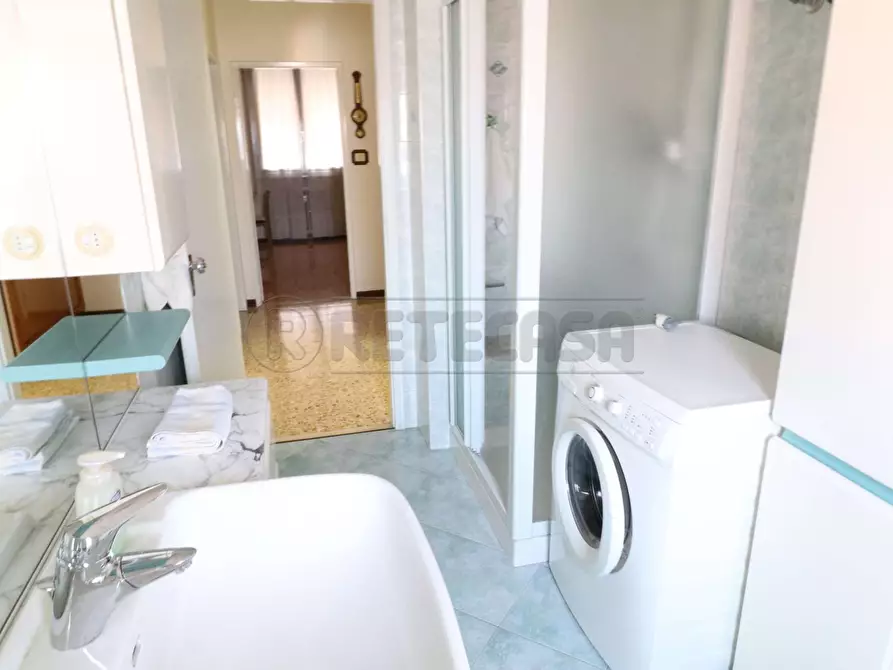 Immagine 14 di Trilocale in vendita  in Via Giuseppe Compagnoni 117 a Ferrara