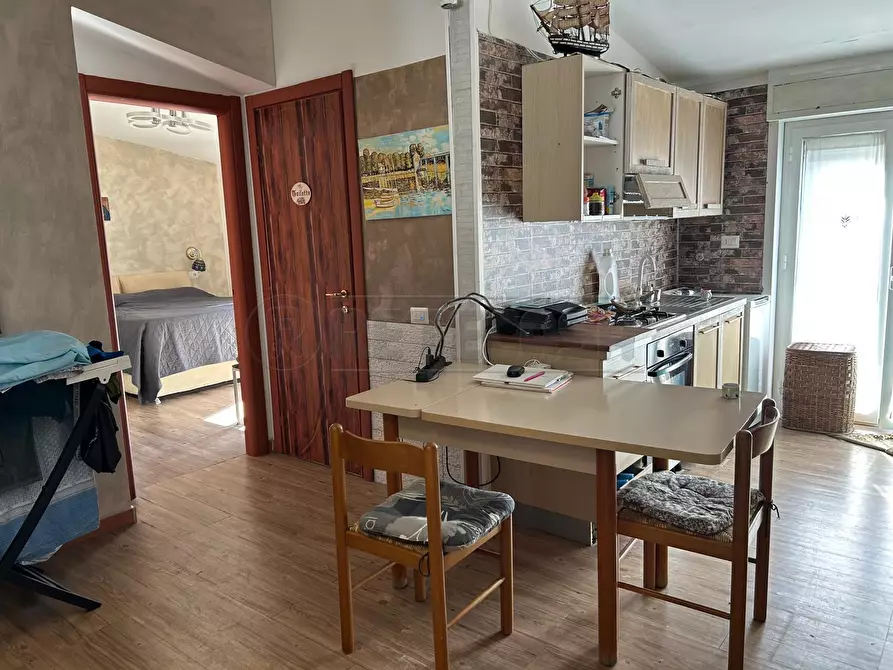 Immagine 13 di Bilocale in affitto  in Via Gabriele Amico Valenti 117 a Caltanissetta