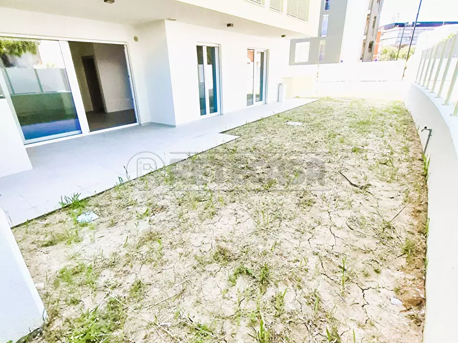 Immagine 4 di Quadrilocale in vendita  a Pescara