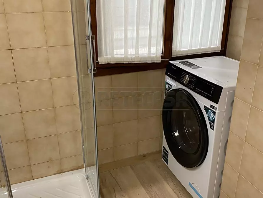 Immagine 12 di Appartamento in affitto  a Vicenza