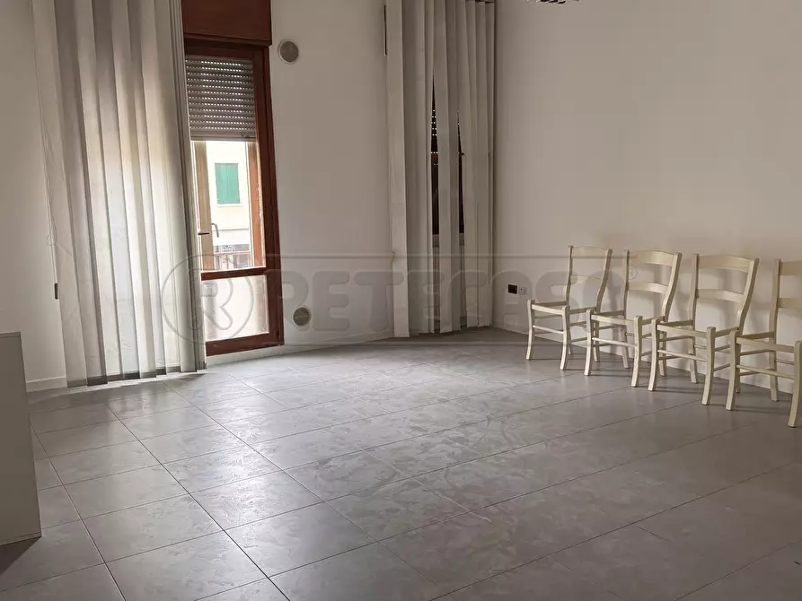 Immagine 12 di Ufficio in affitto  a Mirano