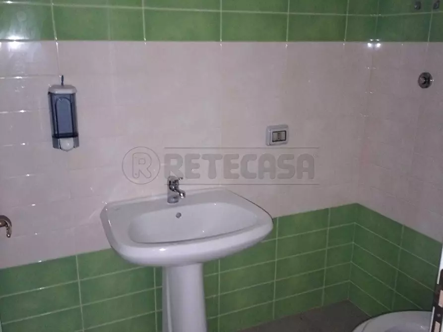 Immagine 14 di Locale commerciale in affitto  in Via Marco Polo 268 a Messina