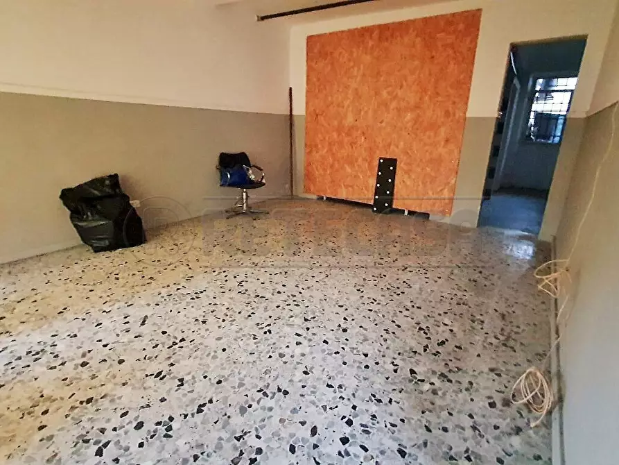 Immagine 3 di Locale commerciale in vendita  in Corso Giuseppe Garibaldi 178 a Viareggio