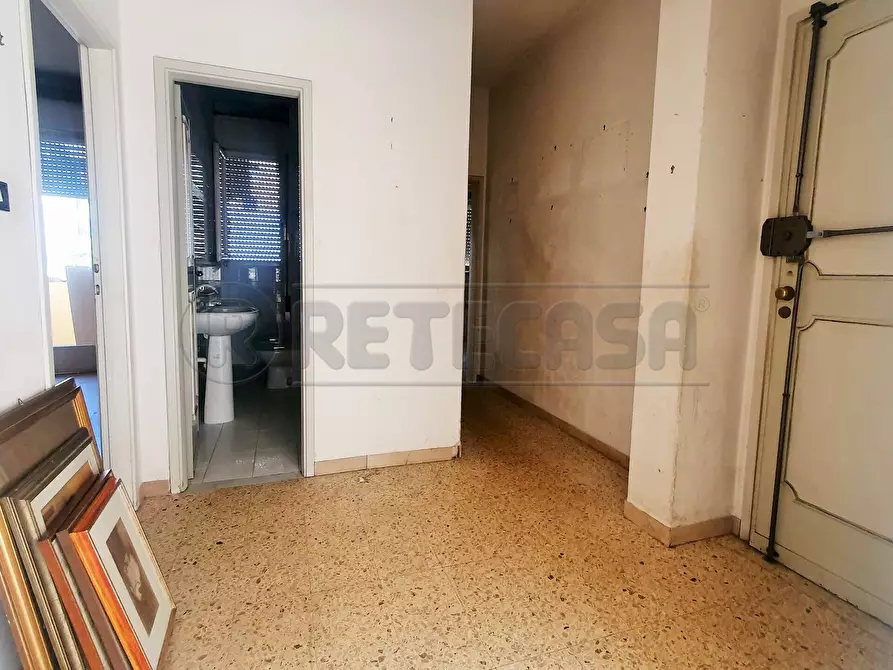 Immagine 5 di Bilocale in vendita  in Via Giuseppe Mazzini 228 a Viareggio