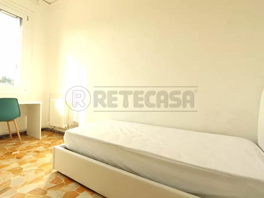 Immagine 2 di Stanza singola in affitto  in corso Padova a Vicenza