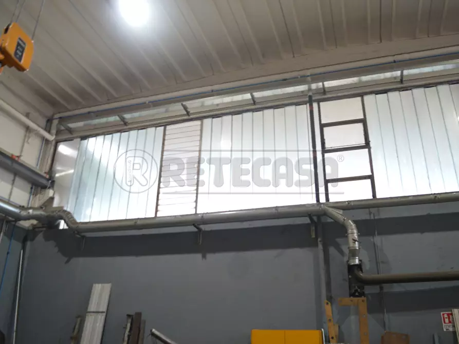 Immagine 11 di Attività artigianale in vendita  in Via Natta 17 a Brendola