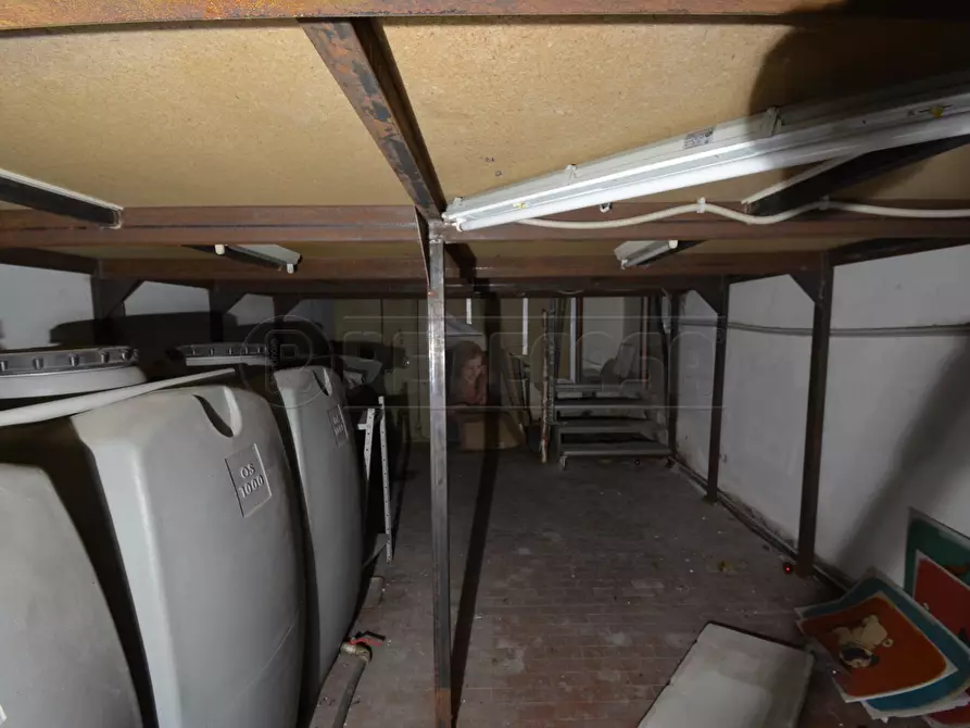 Immagine 12 di Locale commerciale in affitto  in Viale San Martino 216 a Messina