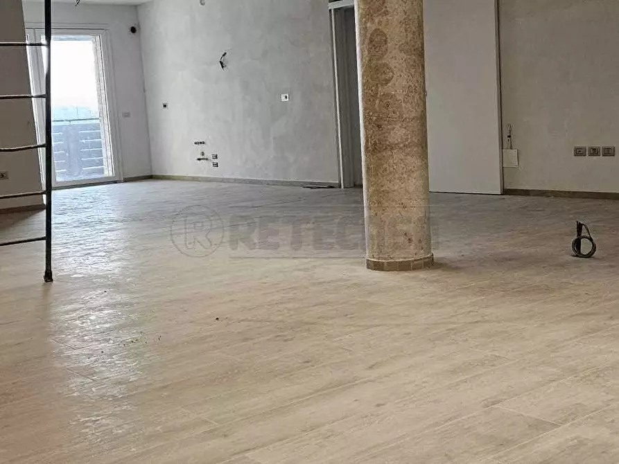 Immagine 22 di Attico in vendita  a Salzano