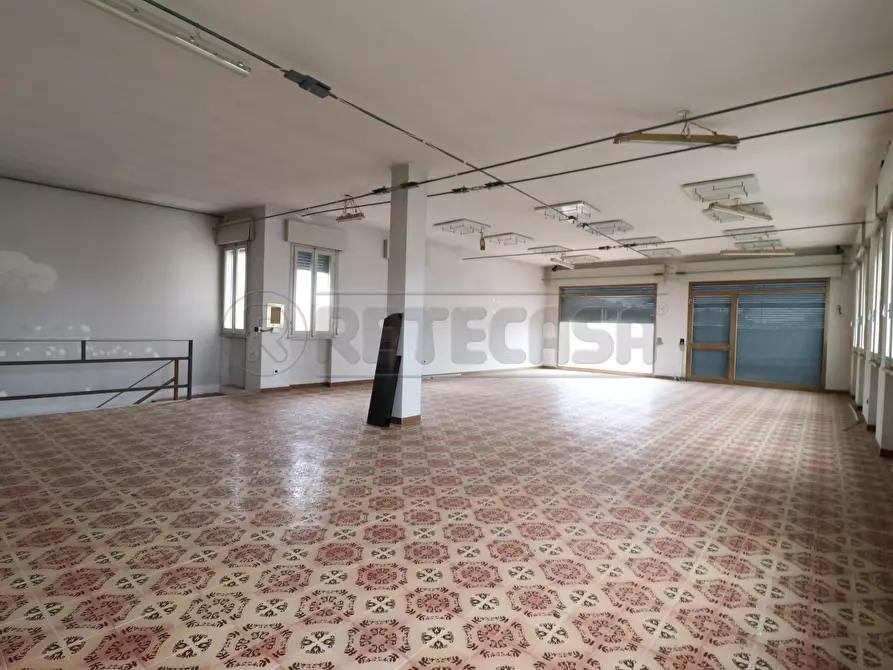 Immagine 8 di Locale commerciale in vendita  in Via Guido Reni 2 a Bondeno