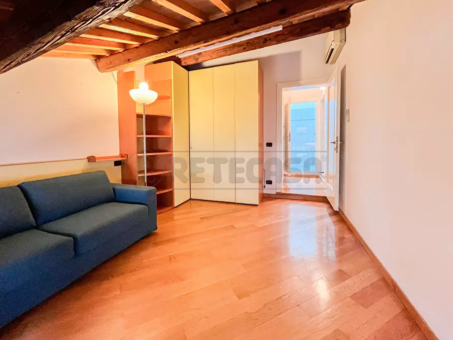 Immagine 9 di Bilocale in vendita  in Contrà Santa Barbara a Vicenza