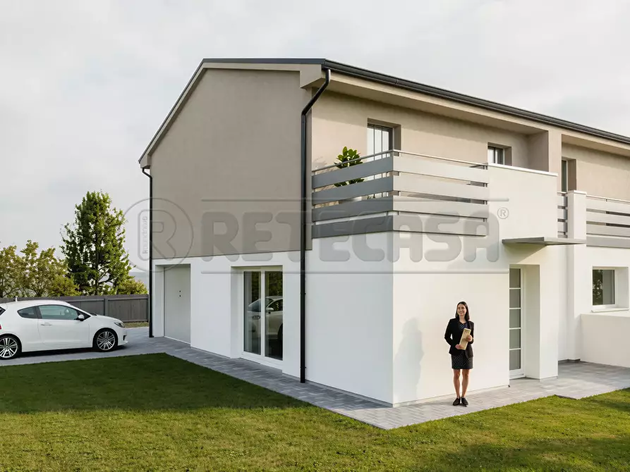 Immagine 2 di Porzione di casa in vendita  in Via Giuseppe Faggin a Vicenza