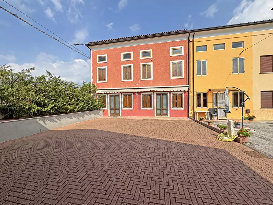 Immagine 21 di Casa semindipendente in vendita  in Via Duello 18 a Brogliano