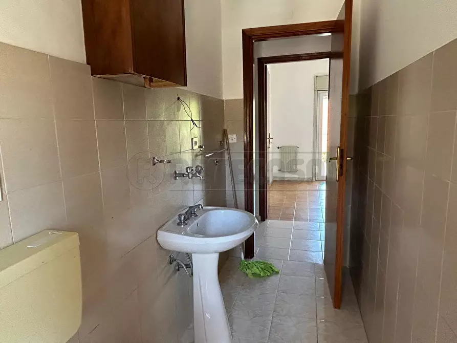 Immagine 26 di Quadrilocale in vendita  in cia Fasci Siciliani 48 a Caltanissetta