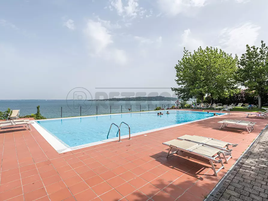 Immagine 25 di Appartamento in vendita  in Via Giuseppe Mazzini 1 a Padenghe Sul Garda