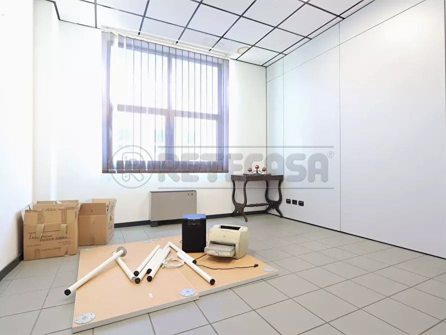 Immagine 23 di Ufficio in affitto  a Vicenza