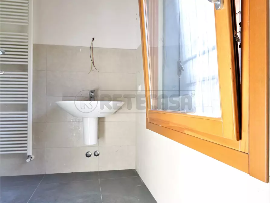 Immagine 15 di Ufficio in vendita  a Vicenza