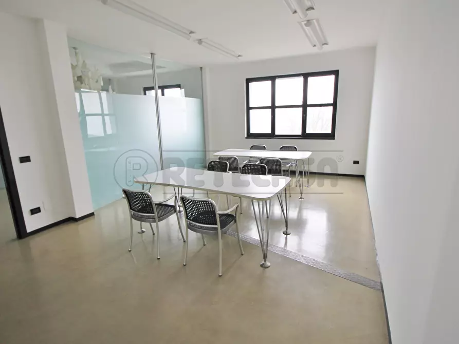 Immagine 26 di Attività artigianale in vendita  a Montebello Vicentino