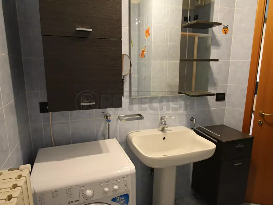 Immagine 9 di Appartamento in vendita  a Bergamo