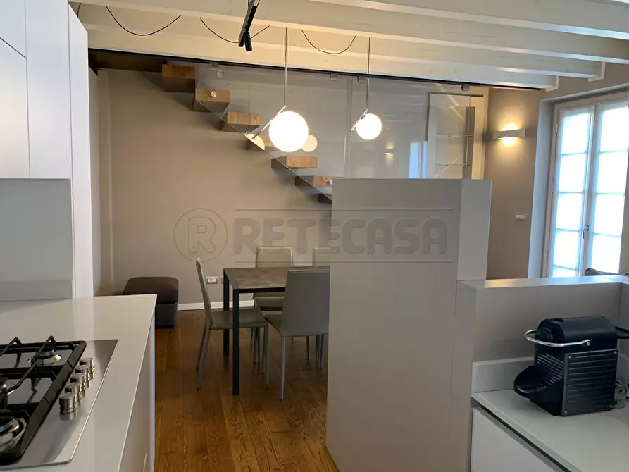 Immagine 34 di Appartamento in affitto  a Bergamo