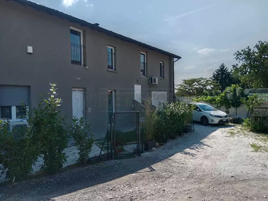 Immagine 3 di Casa indipendente in vendita  in Via Campagna Sotto a Lonato del Garda