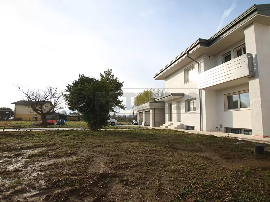 Immagine 44 di Porzione di casa in vendita  a Caldogno