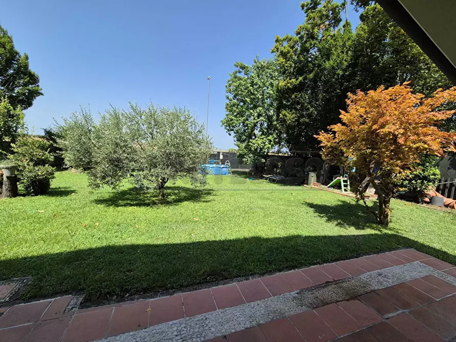 Immagine 4 di Villetta a schiera in vendita  in Via Don Lorenzo Milani a Sesto Ed Uniti