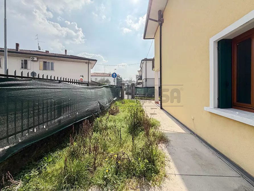 Immagine 30 di Appartamento in vendita  in Via San Nicola a Creazzo