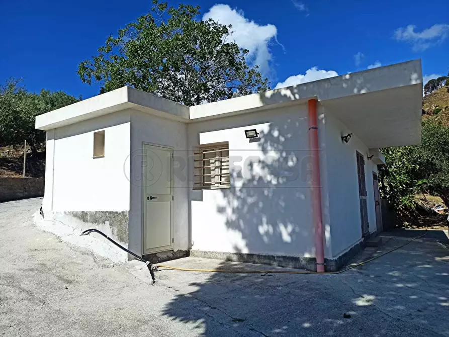 Immagine 20 di Rustico / casale in vendita  in Contrada Sant'Anna 39 a Messina