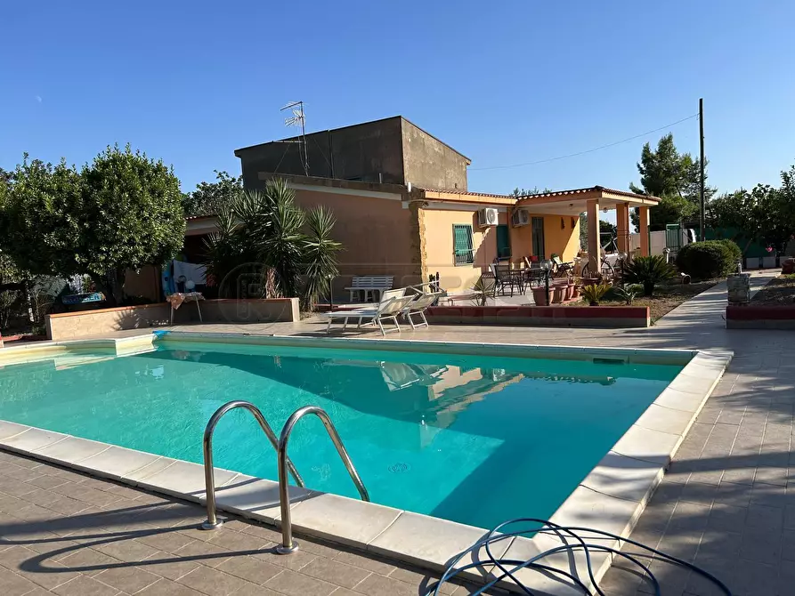 Immagine 4 di Villa in vendita  a Caltanissetta