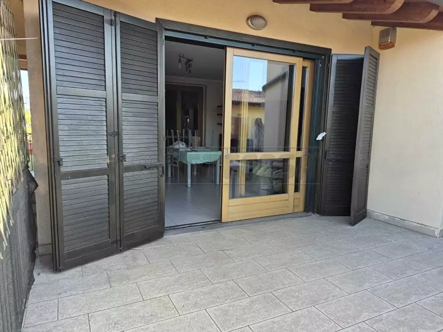 Immagine 4 di Trilocale in affitto  a Cavernago