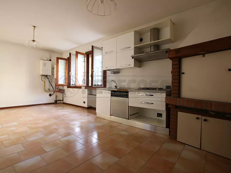 Immagine 53 di Porzione di casa in vendita  a Arcugnano
