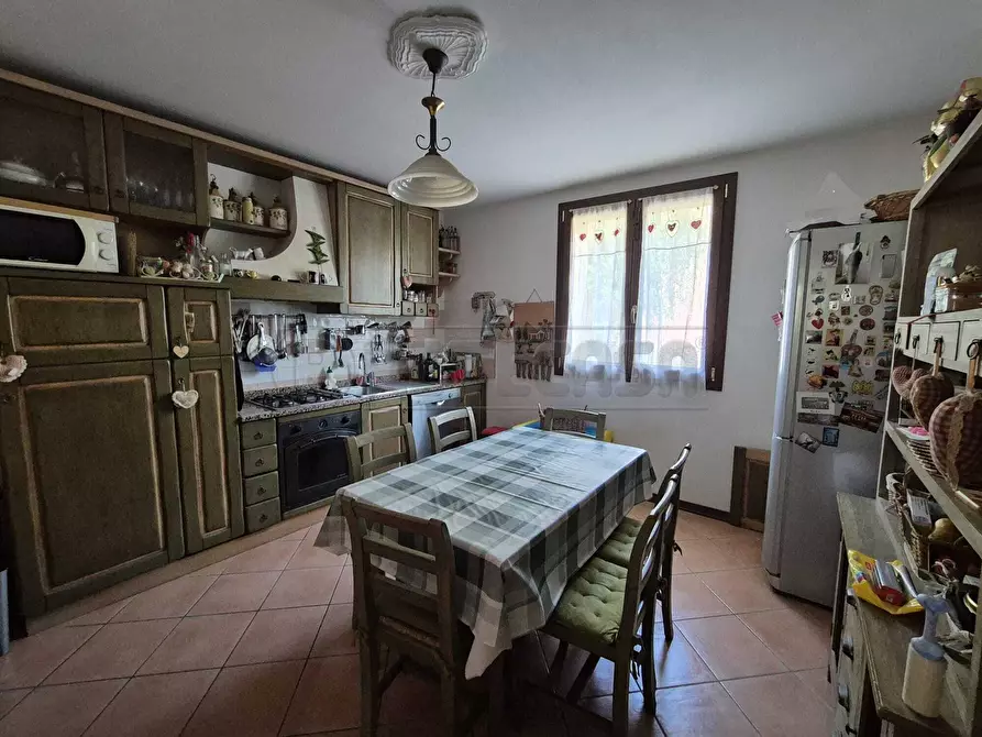 Immagine 11 di Villa in vendita  in Via Bottego a Salsomaggiore Terme