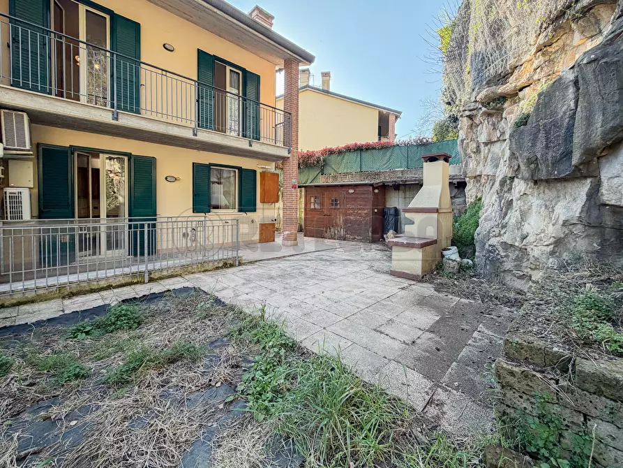 Immagine 53 di Porzione di casa in vendita  in Via Molini a Creazzo