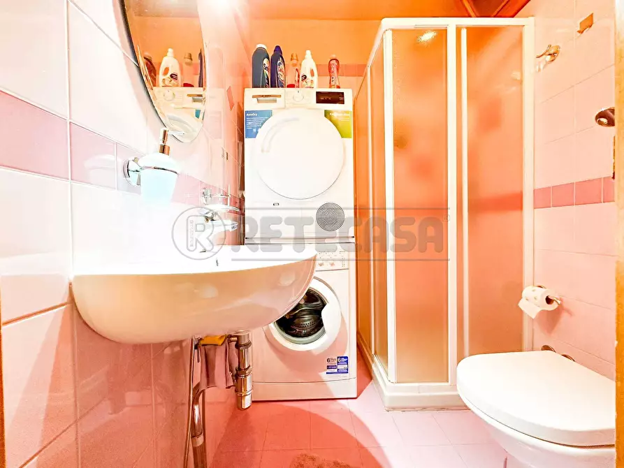 Immagine 11 di Quadrilocale in vendita  in Via Papa Giovanni XXIII a Desenzano Del Garda