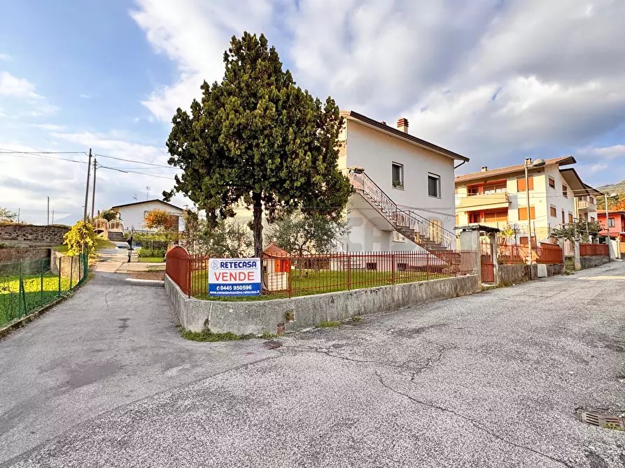 Immagine 3 di Appartamento in vendita  in via iv novembre 7 a Cornedo Vicentino