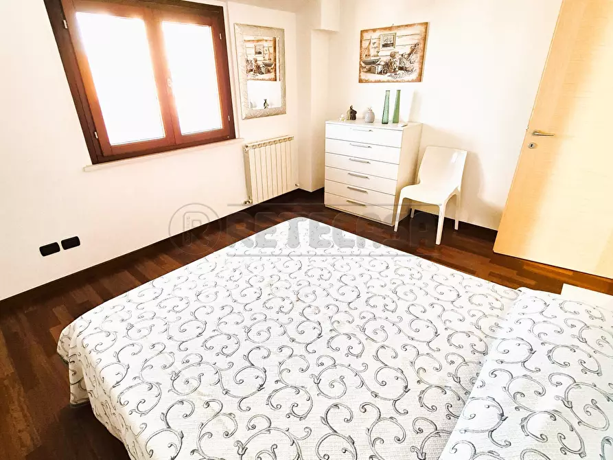 Immagine 13 di Bilocale in vendita  a Pescara