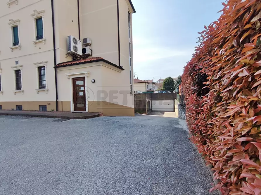 Immagine 4 di Garage in vendita  in Via Veneto 29 a Sarego