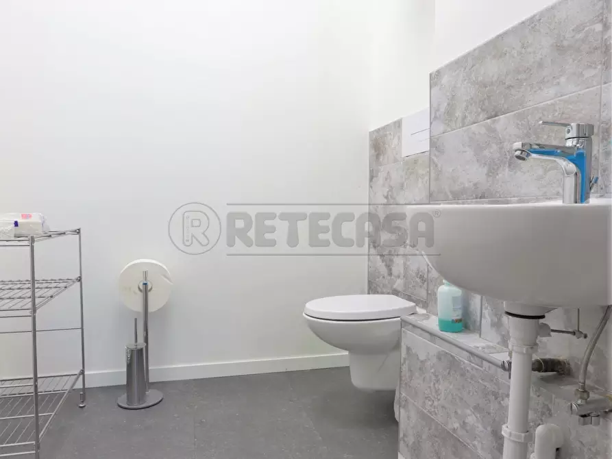 Immagine 18 di Ufficio in affitto  in Via Boschi a Torri Di Quartesolo