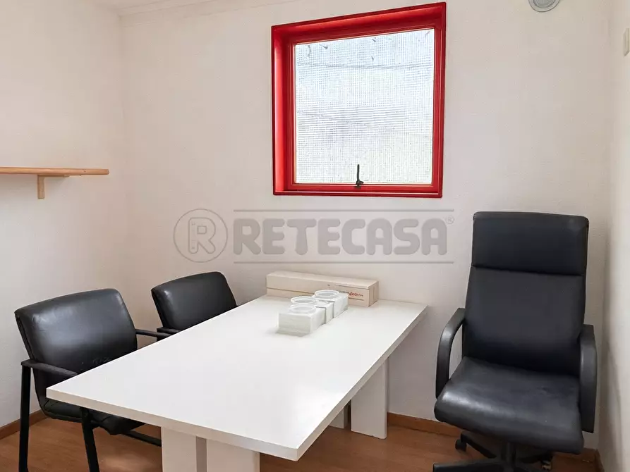 Immagine 2 di Capannone industriale in affitto  in Via Tribolo a Torri Di Quartesolo