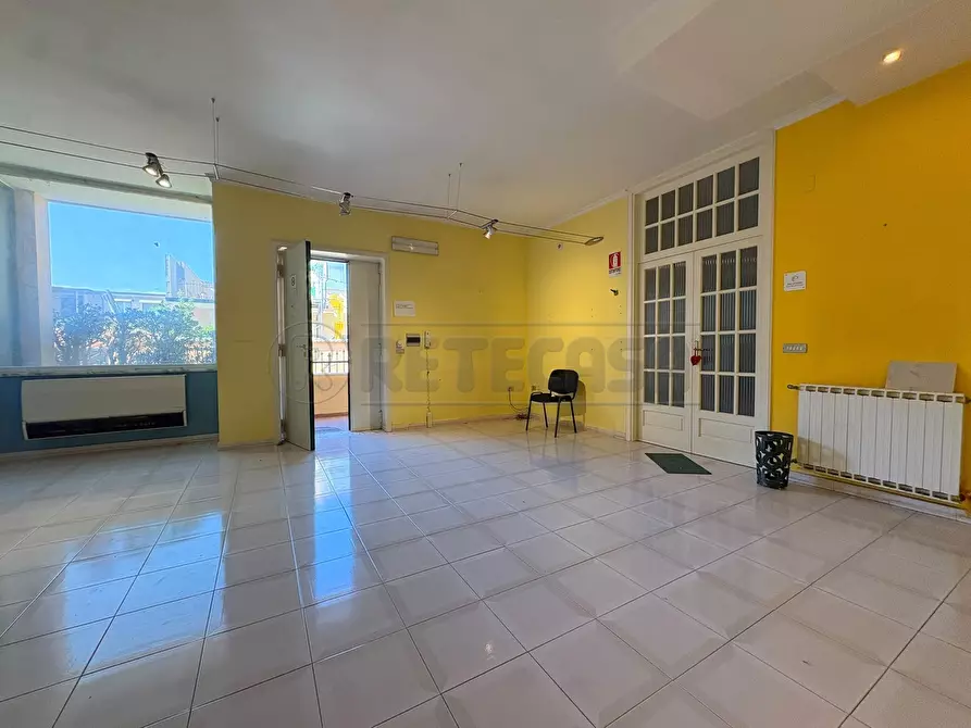 Immagine 14 di Ufficio in affitto  in Viale della Vittoria a Marcianise